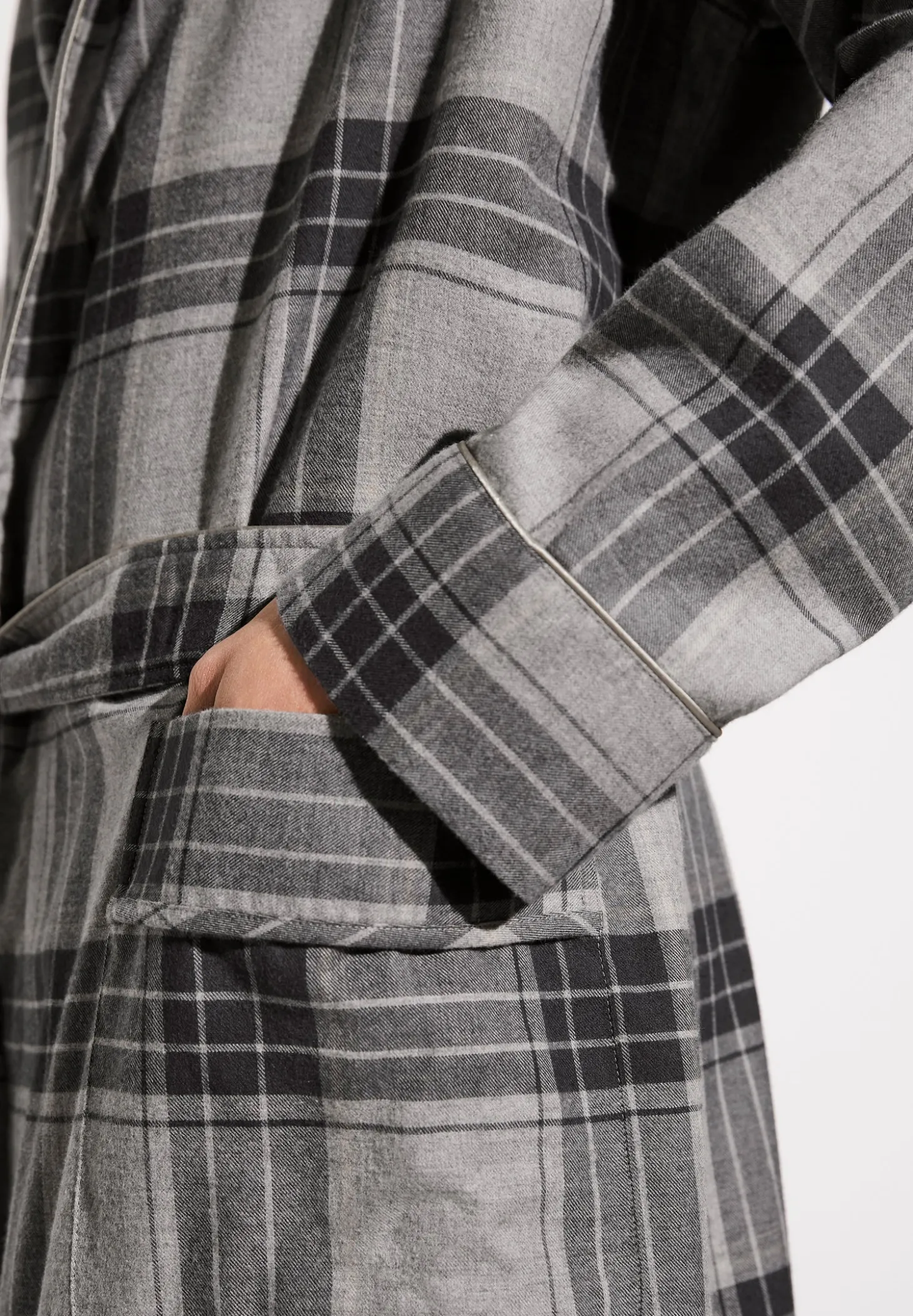 Homme Zimmerli Cozy FlannelMorgenmantel lang - grey check